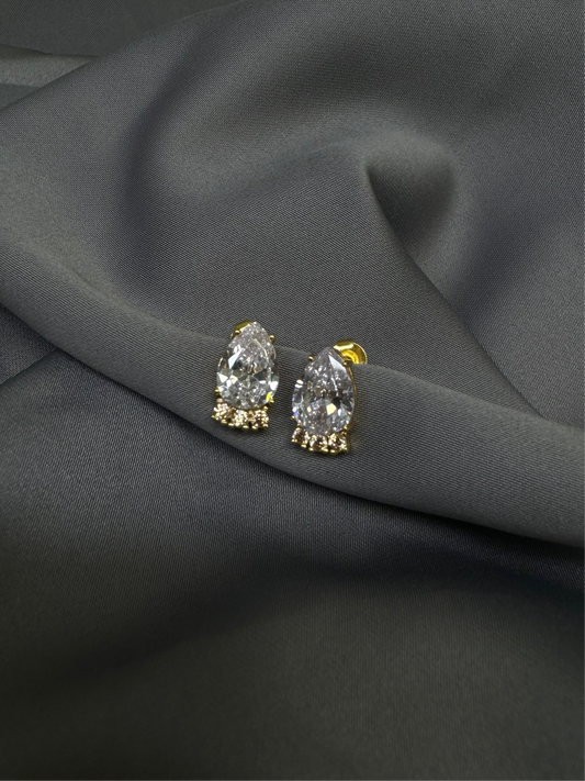 MG signature earring gold